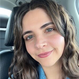 Meet your Posher, Bianca